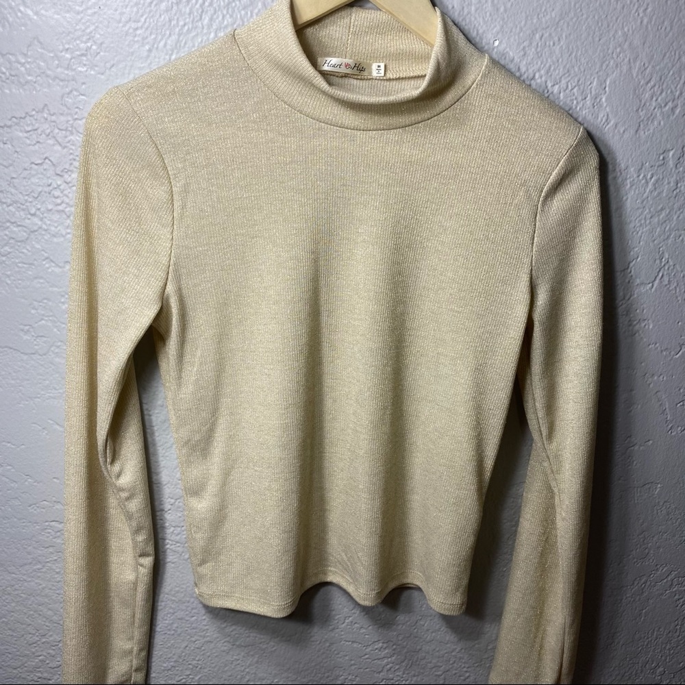 Heart hips long sleeve shirt for women. Size M